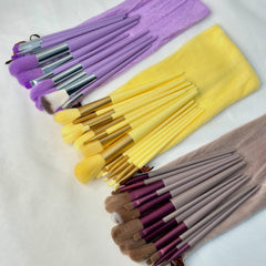 Brush set with velvet pouch