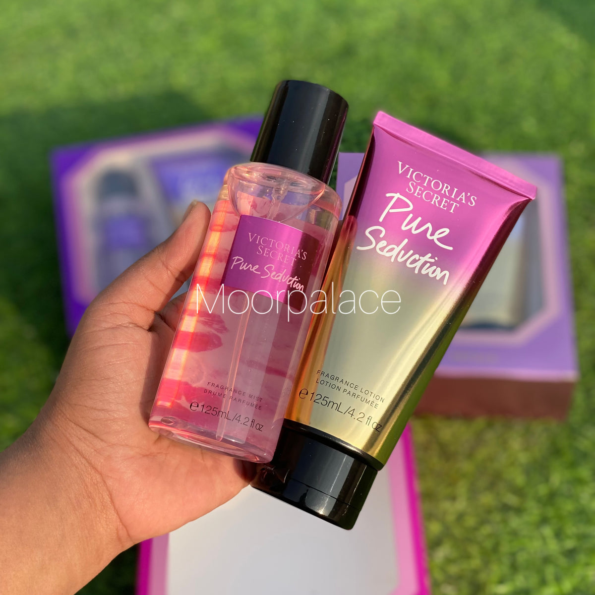 Victoria secret gift pack ( lotion and mist)