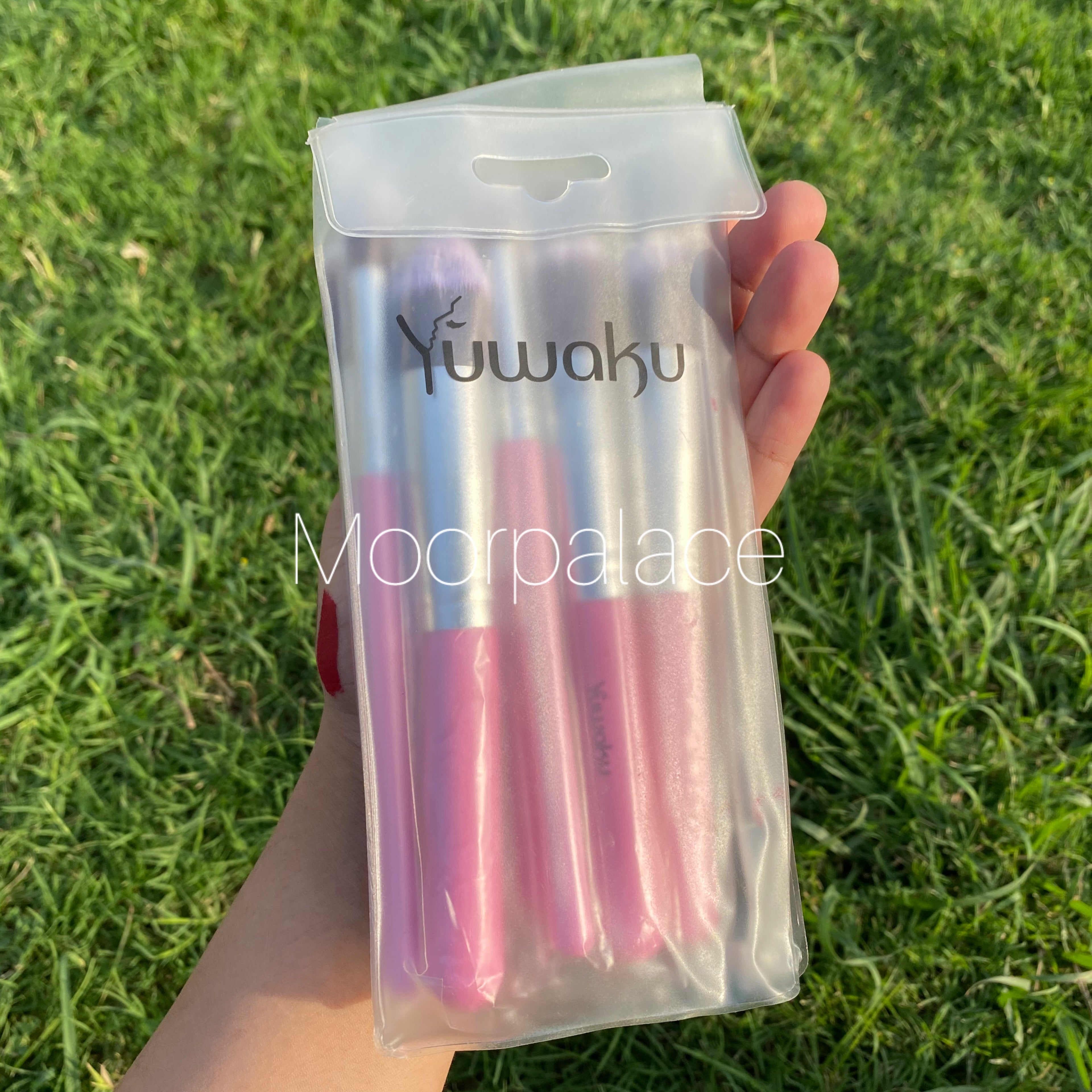 Full face brushes set