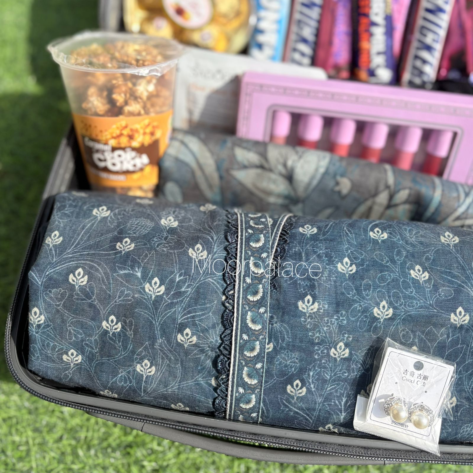 Friendship Suitcase Deal