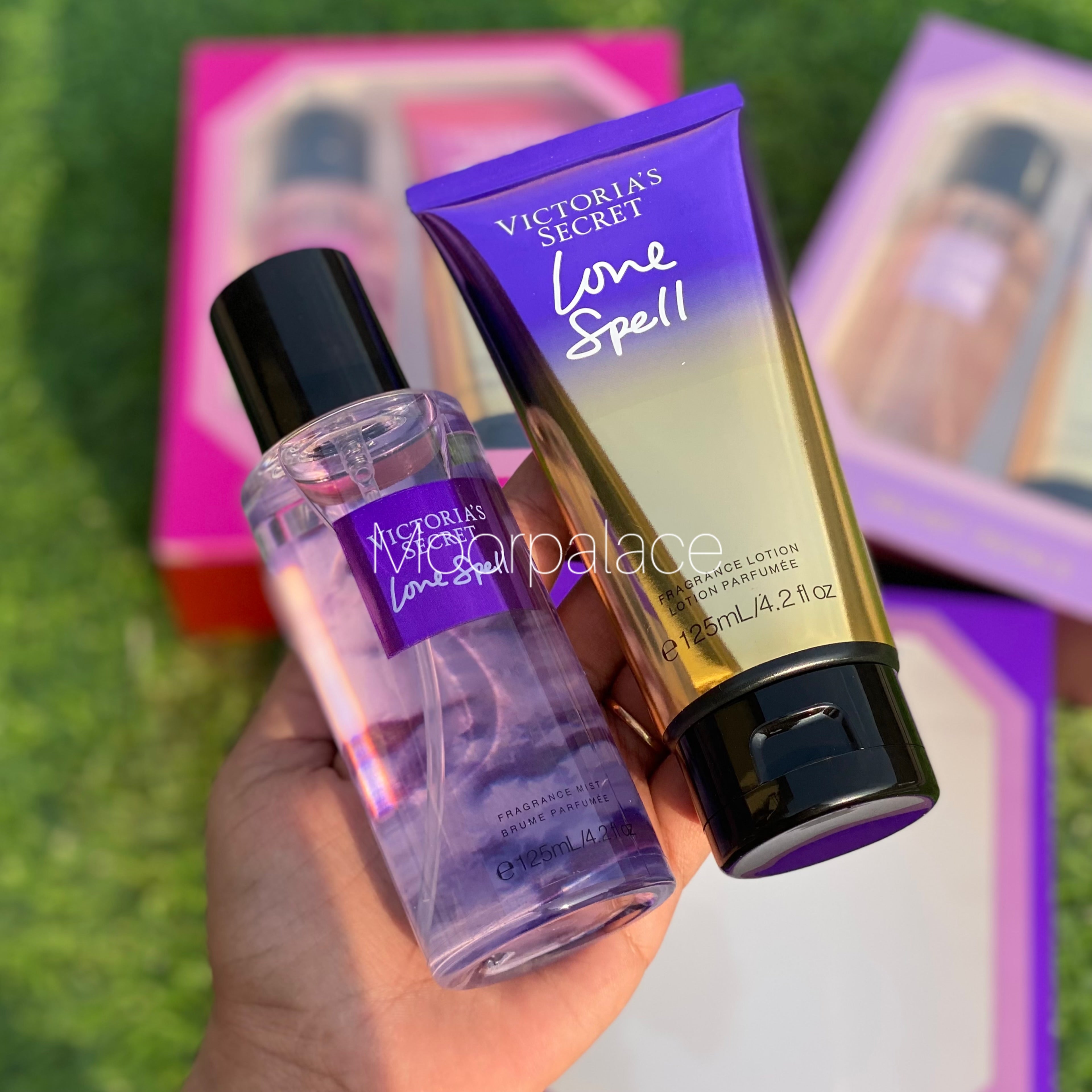 Victoria secret gift pack ( lotion and mist)