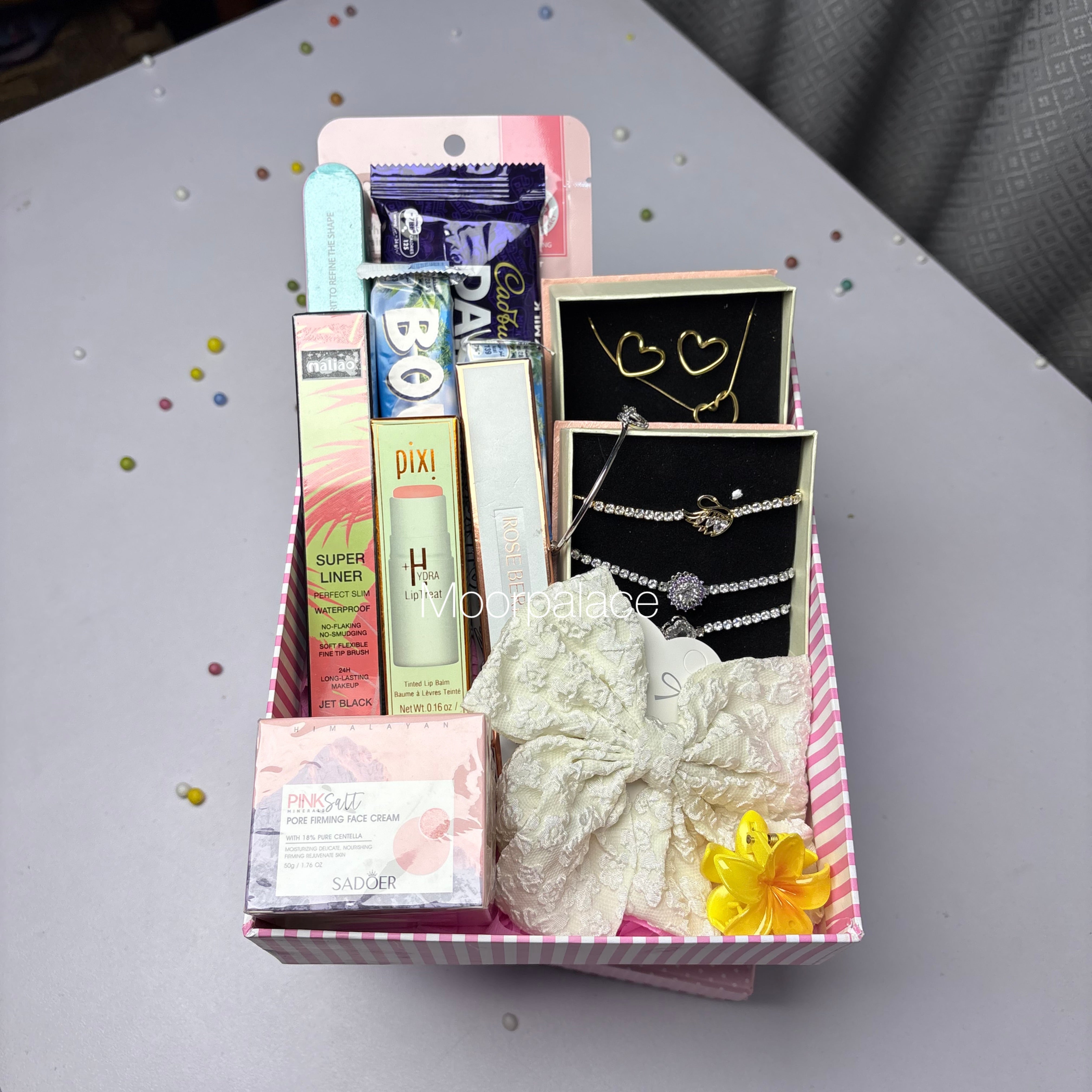 Jewel And Beauty Deal