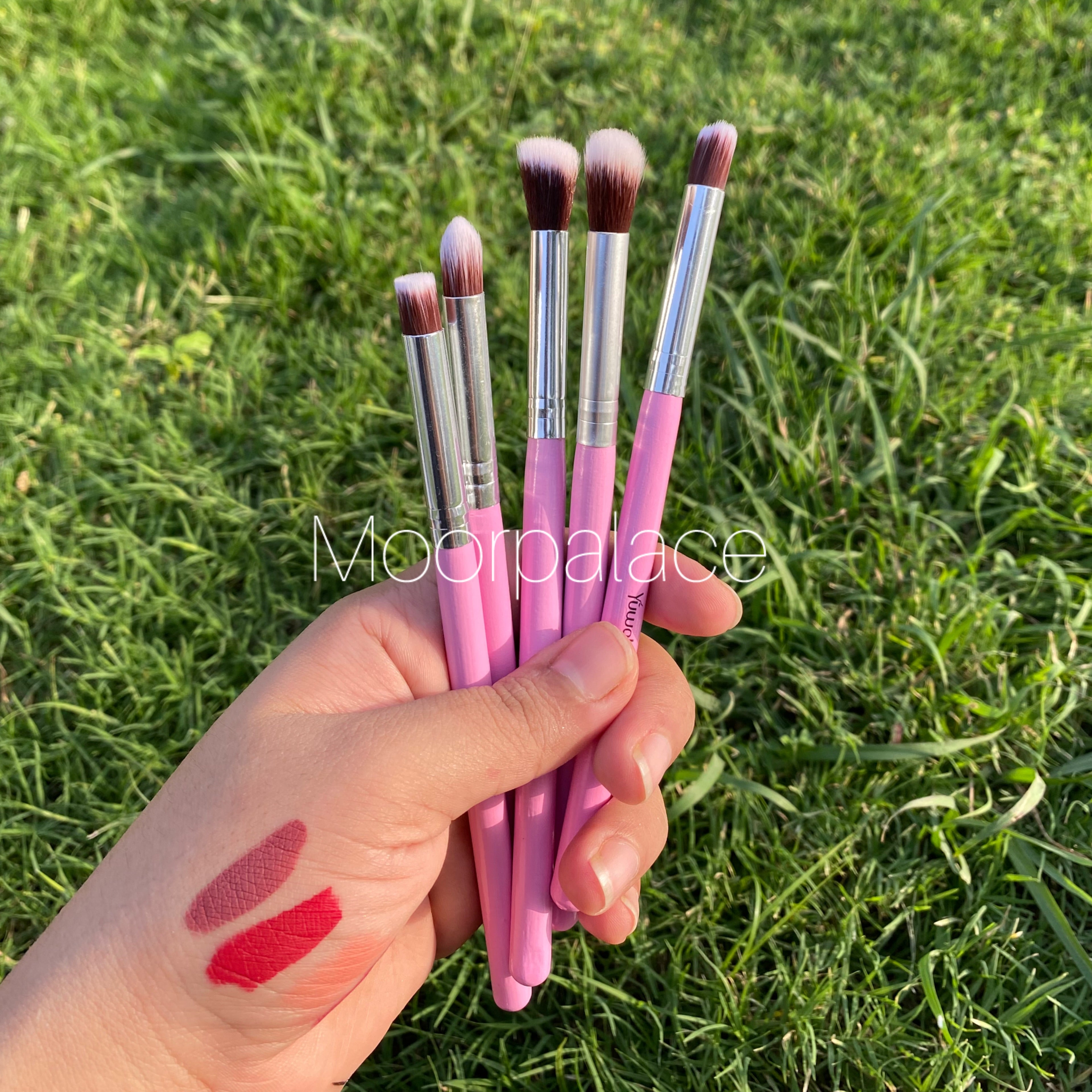 Full face brushes set